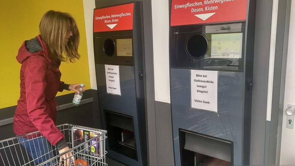 Reverse vending