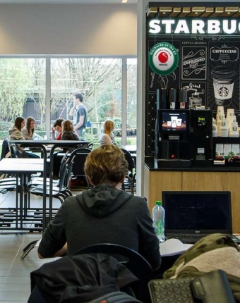 Distribución Automática en Universidades y Centros Escolares