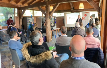 20 operadores se reúnen para descubrir las soluciones para facturar con el sistema TicketBai 20 operadores se reúnen para descubrir las soluciones para facturar con el sistema TicketBai