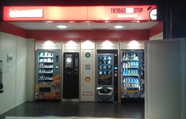 Las tiendas Abierto 25 horas aterrizan en el aeropuerto de Melilla