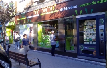 La cadena Tienda Animal introduce su primer sistema de vending 24 horas de la mano de Olevending