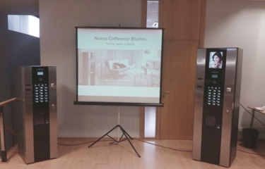 Ronda de presentaciones de la nueva gama de máquinas de café de Jofemar