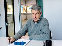 El sistema World Key y World Key Lite garantiza que las llaves electrónicas no puedan clonarse El sistema World Key y World Key Lite garantiza que las llaves electrónicas no puedan clonarse