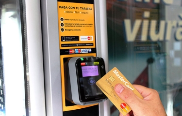App monedero vs tarjeta contactless en el vending, buscando la máxima eficacia para retener clientes