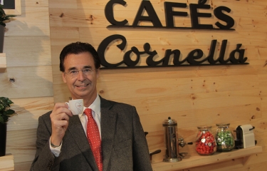 “Si los factores  se combinan correctamente, el resultado del espresso y el café de máquina es el mismo”  “Si los factores  se combinan correctamente, el resultado del espresso y el café de máquina es el mismo”