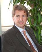 "Tenemos la obligación de enviar mensajes de optimismo" -  Aksel Helbek