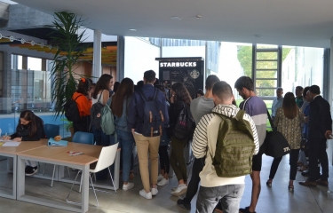 Starbucks on the go llega a Galicia  Starbucks on the go llega a Galicia