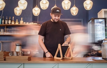 Claves para gestionar varios locales de restauración desde el móvil