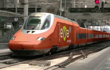 EVA, el AVE inteligente que reemplaza el vagón cafetería por máquinas automáticas EVA, el AVE inteligente que reemplaza el vagón cafetería por máquinas automáticas