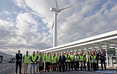 Miembros de la Fundación Industrial Navarra visitan las instalaciones de Jofemar