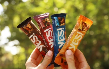 YES!, la gama de snacks de frutos secos y frutas más sana de Nestlé