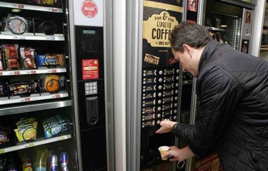 Estos son los cambios que trae la Directiva Europea de Accesibilidad en los medios de pago y el vending