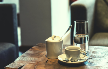 Agua: el compañero ideal para disfrutar del café al máximo nivel Agua: el compañero ideal para disfrutar del café al máximo nivel