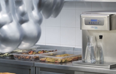 Los hosteleros andaluces proponen que la oferta gratuita de agua sea opcional en la Ley de Promoción de Vida Saludable