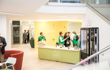 Alliance Vending cierra un nuevo acuerdo de colaboración con la AECC Alliance Vending cierra un nuevo acuerdo de colaboración con la AECC