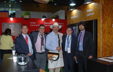 Azkoyen presenta por primera vez sus máquinas en la principal feria de café de América Latina