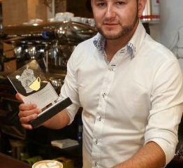 "El café de máquinas vending está por delante. Hay que seguir educando al cliente"