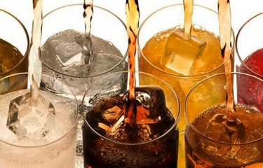 La industria recurre a los juzgados para derogar el impuesto catalán al azúcar