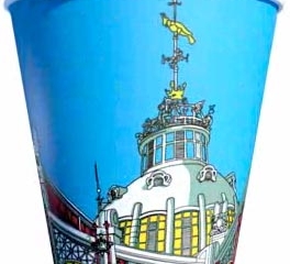 Campaña publicitaria de Navidad en vasos Cafemax