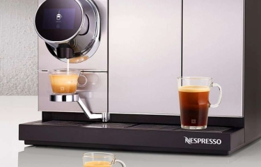 Códigos QR en las máquinas automáticas para una pausa del café segura