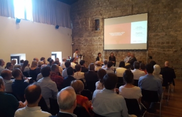 Las empresas familiares analizan los retos que deben superar para sobrevivir