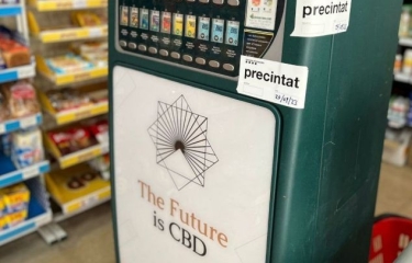 Desmantelada la venta de marihuana y hachís en máquinas expendedoras similares a las de tabaco Desmantelada la venta de marihuana y hachís en máquinas expendedoras similares a las de tabaco