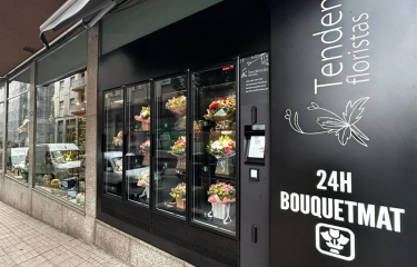 Díselo con flores… de vending. León acoge la segunda máquina de ramos de flores