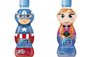 Diseño Disney en las botellas de agua para atraer al público infantil