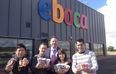 La empresa aragonesa Eboca dota de personalidad sus vasos para el vending  