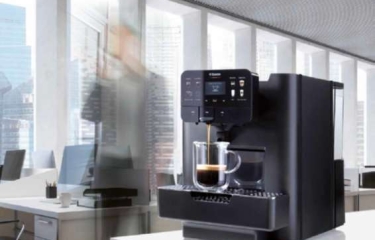 El nuevo autoservicio: Centrarse en la eficiencia, la conectividad y el producto Premium El nuevo autoservicio: Centrarse en la eficiencia, la conectividad y el producto Premium