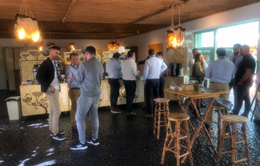 Espressa presenta las soluciones sostenibles de Lavazza a ritmo de un cocktail de café