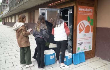 Este es el municipio vasco pionero en lograr el residuo cero alimentario en comedores a través de la distribución automática
