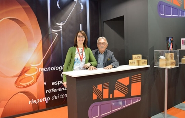 “La búsqueda de nuevos materiales es todavía la asignatura pendiente en el ámbito de las paletinas”  “La búsqueda de nuevos materiales es todavía la asignatura pendiente en el ámbito de las paletinas”