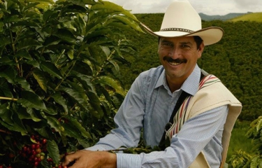 Fallece Carlos Castañeda, el emblemático Juan Valdez del café colombiano