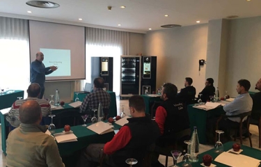 Bianchi inicia en Sevilla sus jornadas formativas de 2017