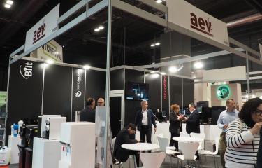 Fuentes de agua por suscripción y superautomáticas de café para cada necesidad Fuentes de agua por suscripción y superautomáticas de café para cada necesidad