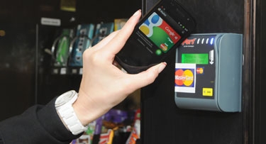 Google colabora con Coca-Cola y da el empujón definitivo al pago por móvil