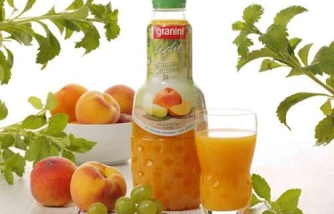 Granini lanza su nuevo Melocotón con sabor a stevia, el cuarto producto de la gama Light