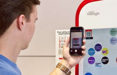 Hasta la gigante Coca Cola invierte en máquinas de vending completamente contactless