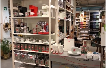 illy firma un acuerdo con Unión Bendhamar para distribuir el producto en Ceuta