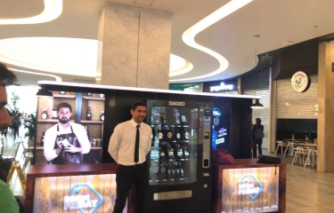 Inssa y Diageo lanzan en Colombia máquinas automáticas de licor para mayores de edad Inssa y Diageo lanzan en Colombia máquinas automáticas de licor para mayores de edad