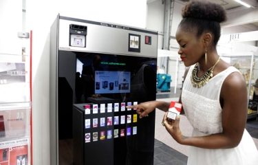 Azkoyen consolida su oferta en el mercado alemán con Step Media y el sistema retail