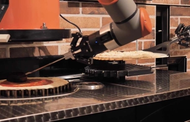 La alimentación del hoy: pizzerías robotizadas y barras de ensaladas self-service digitalizadas La alimentación del hoy: pizzerías robotizadas y barras de ensaladas self-service digitalizadas