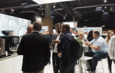 La ciudad de la luz brilla con las tendencias de la restauración automática