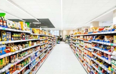 La distribución alimentaria ibérica reducirá sus ventas frente al repunte del consumo fuera del hogar La distribución alimentaria ibérica reducirá sus ventas frente al repunte del consumo fuera del hogar