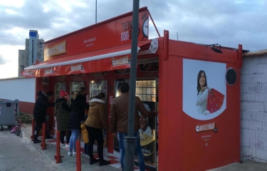 La distribución automática, más viva que nunca: el éxito de las tiendas 24 horas