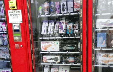 La Policía denunciará las máquinas expendedoras con productos eróticos en la calle La Policía denunciará las máquinas expendedoras con productos eróticos en la calle