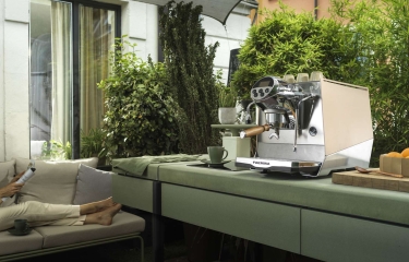 Las máquinas automáticas de café entran en los hogares para una experiencia home bar