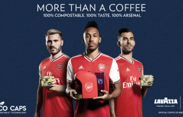 Lavazza pone a la venta la cafetera oficial del Arsenal