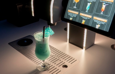 Los restaurantes más premium apuestan por máquinas 'vending' de cócteles y bebidas